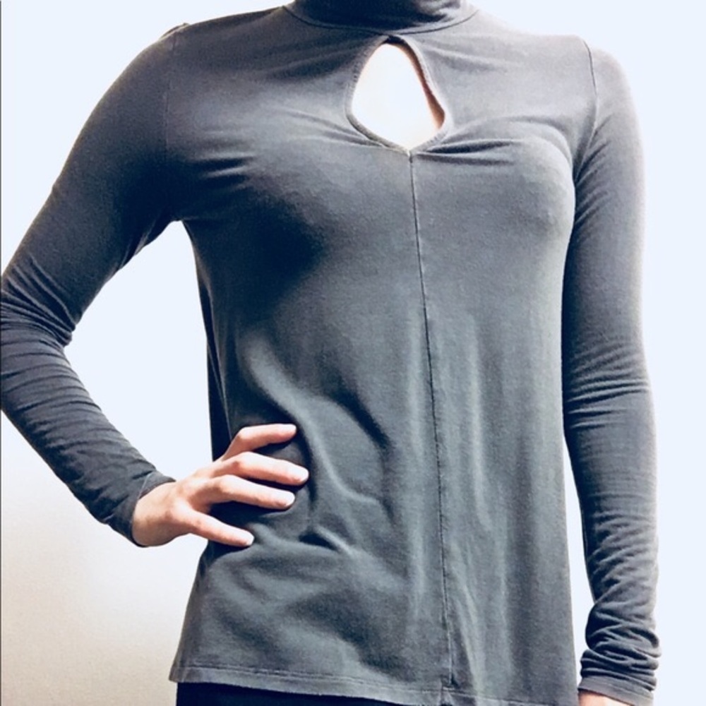 ✨SOLD✨ American Eagle Top